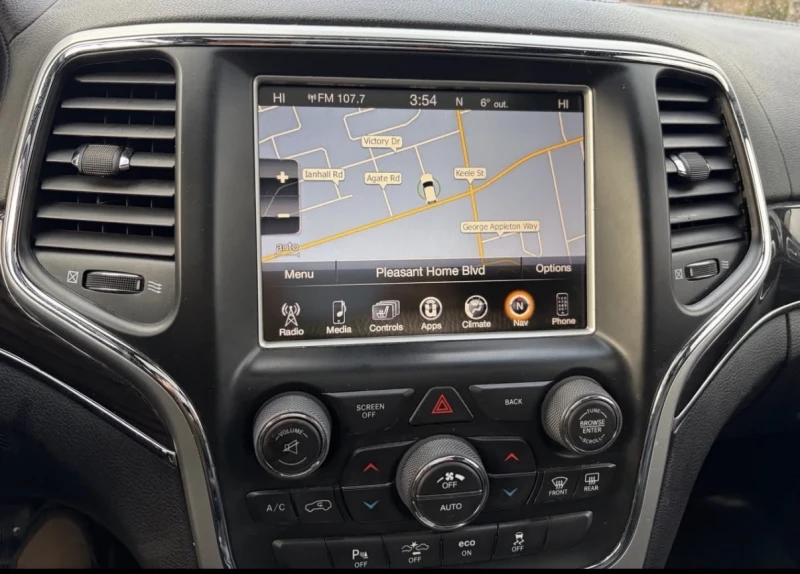 Jeep Grand cherokee OVERLAND * * CARFAX * * АВТО КРЕДИТ * * , снимка 6 - Автомобили и джипове - 53116584