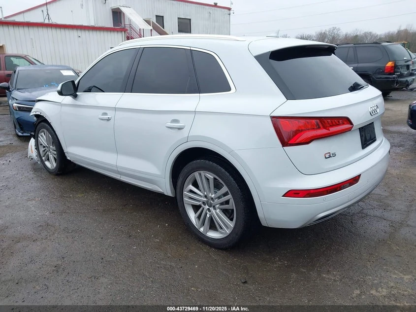 Audi Q5 2l 45 Premium - изображение 3