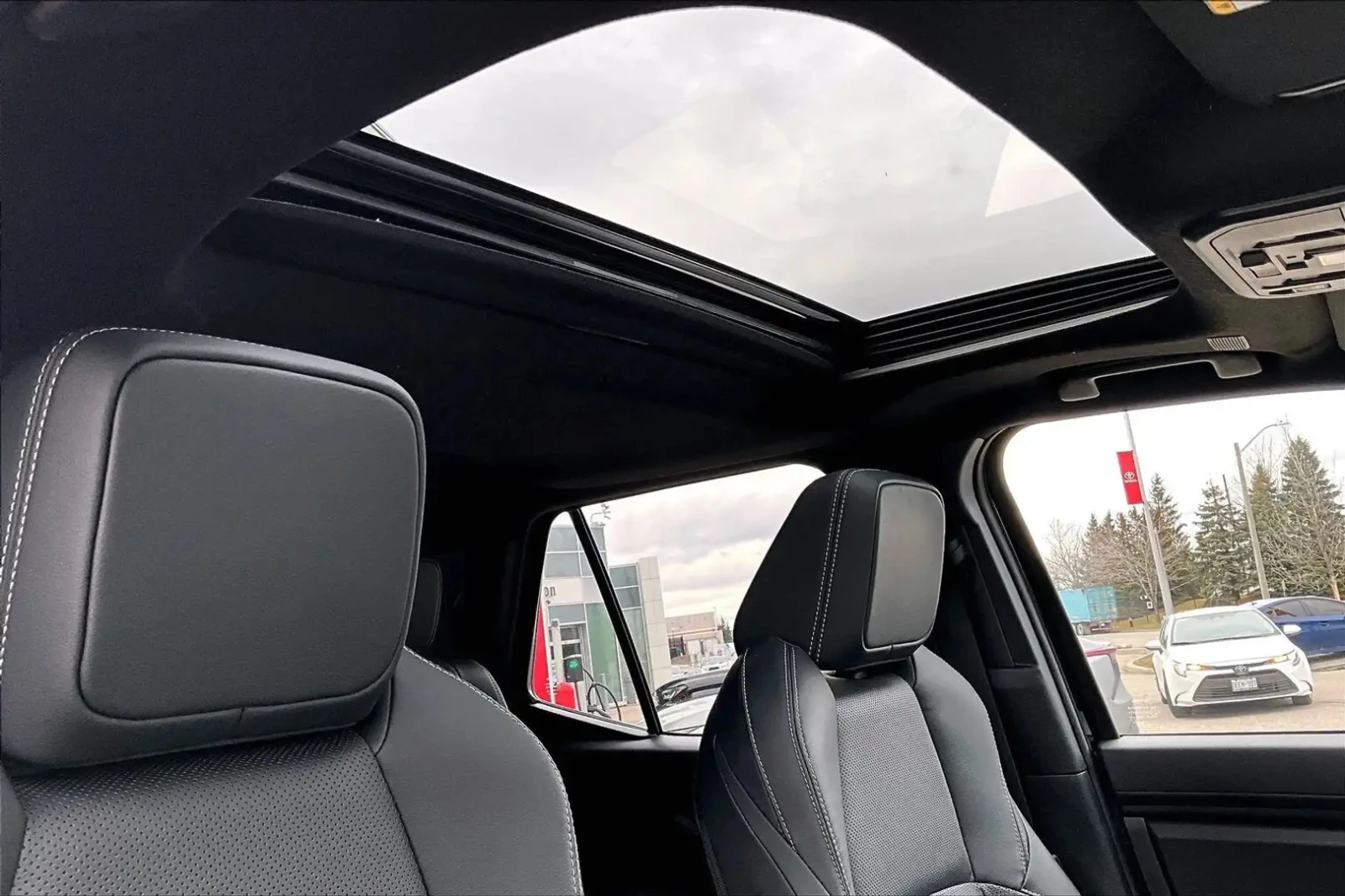 Toyota 4runner TRD OFF-ROAD/PREMIUM HYBRID | PANO | 360, снимка 12 - Автомобили и джипове - 53959322