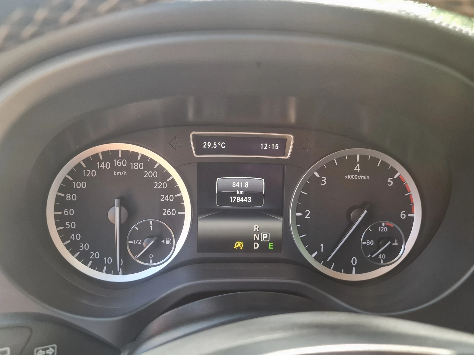 Infiniti Q30, снимка 9 - Автомобили и джипове - 54900505