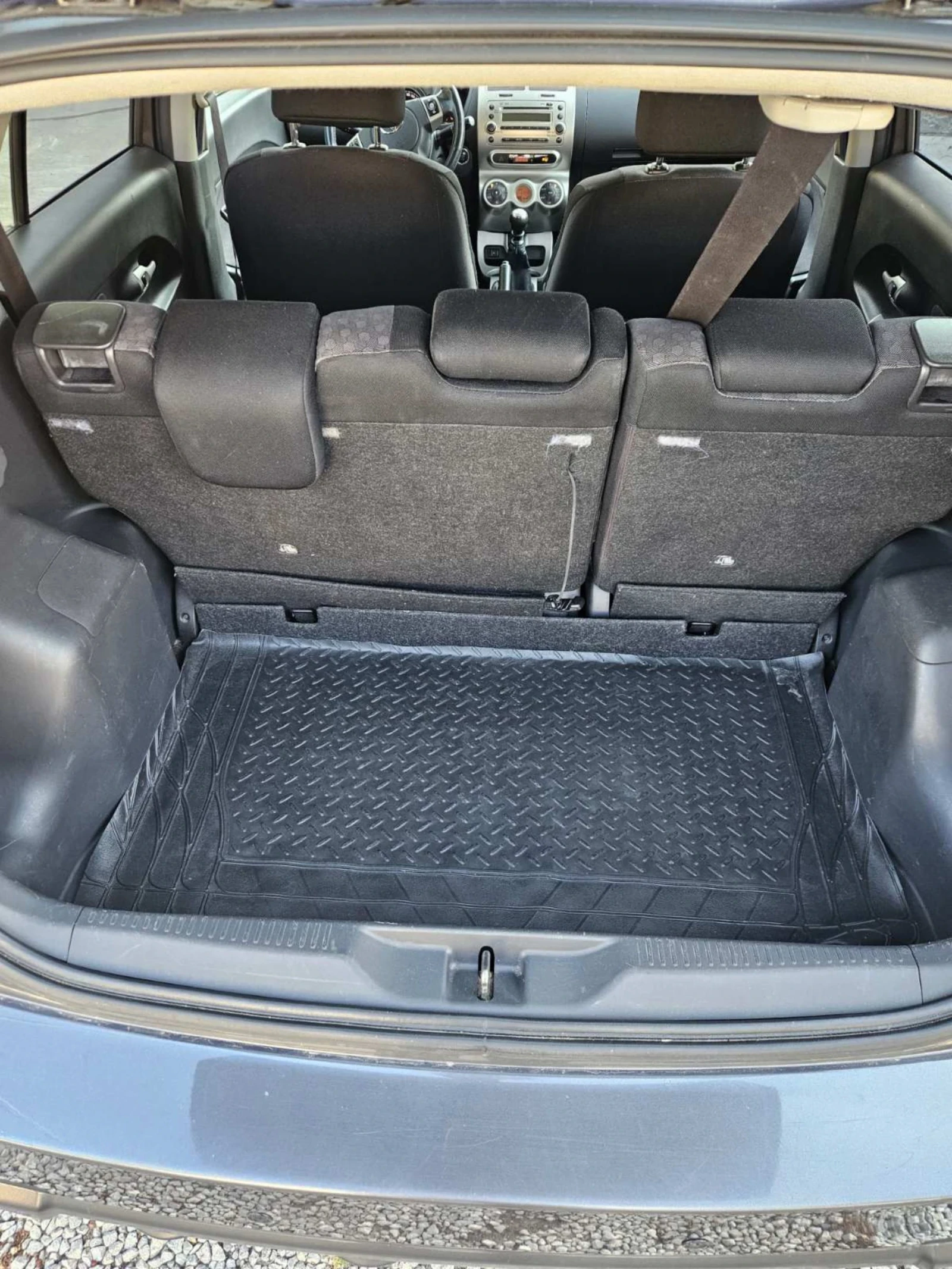Toyota Urban Cruiser, снимка 10 - Автомобили и джипове - 55083120