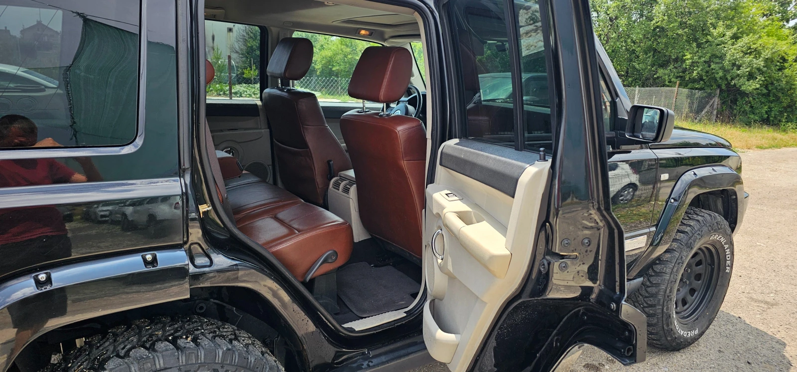 Jeep Commander 3.0GRD OFF-roud Италия, снимка 12 - Автомобили и джипове - 55147474
