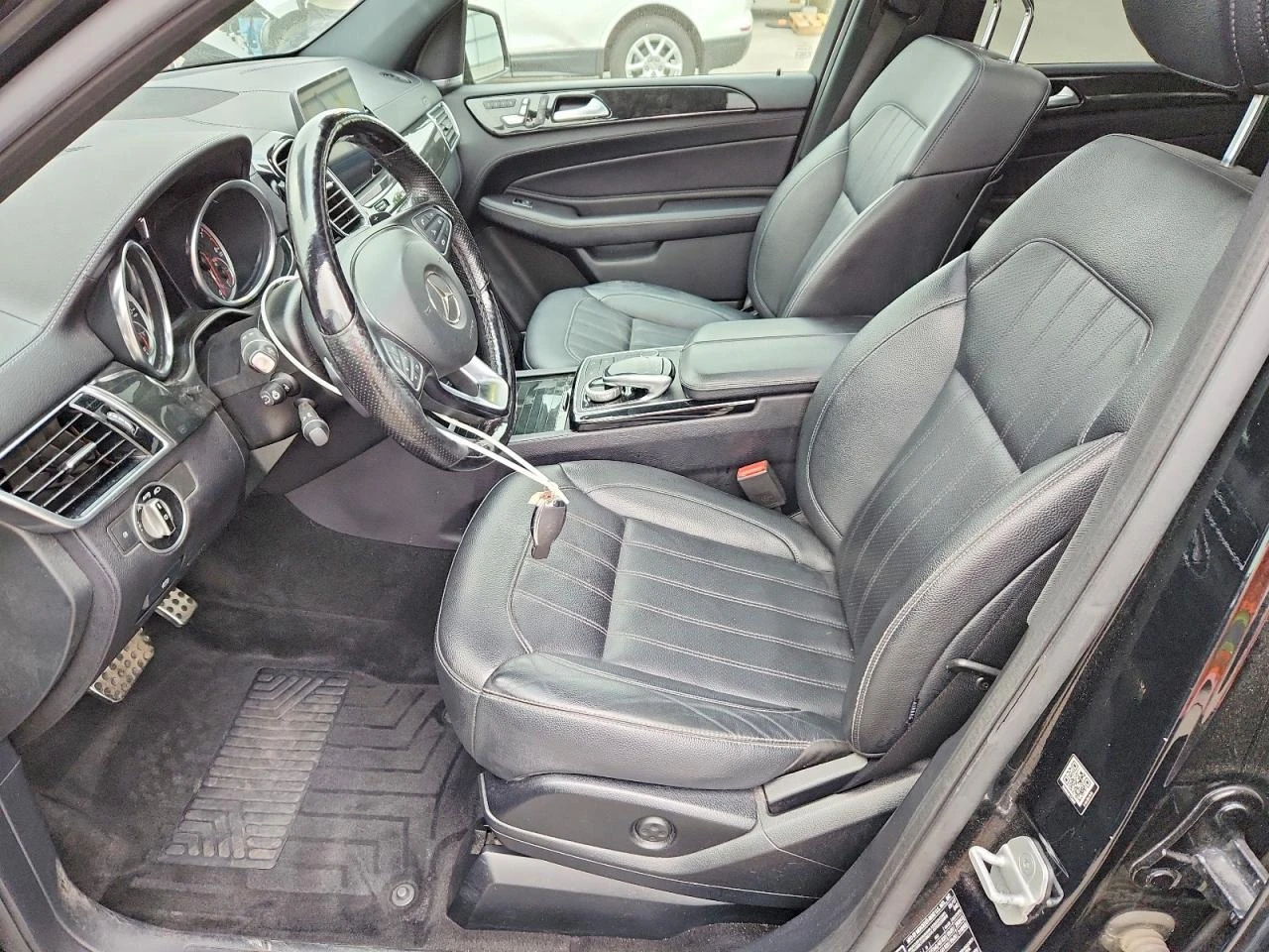 Mercedes-Benz GLE 43 AMG * 4MATIC* , снимка 10 - Автомобили и джипове - 55473271