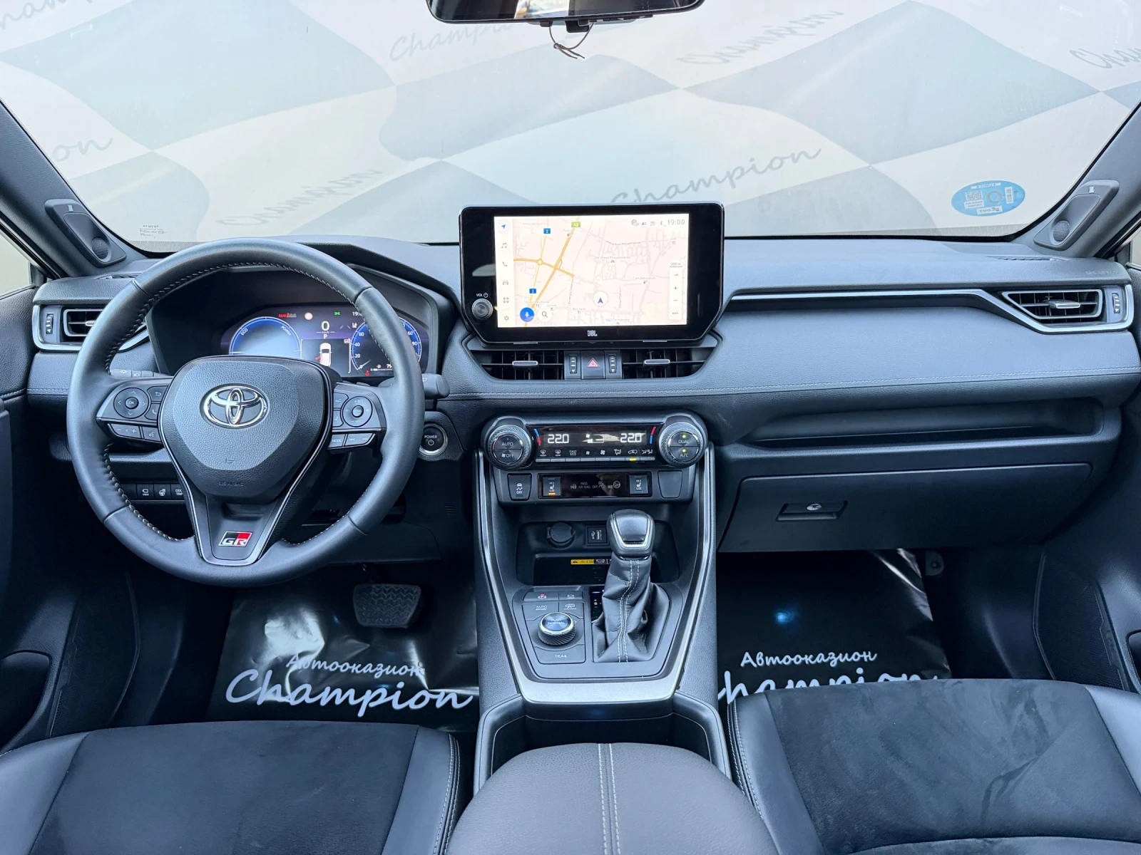 Toyota Rav4, снимка 13 - Автомобили и джипове - 55897947