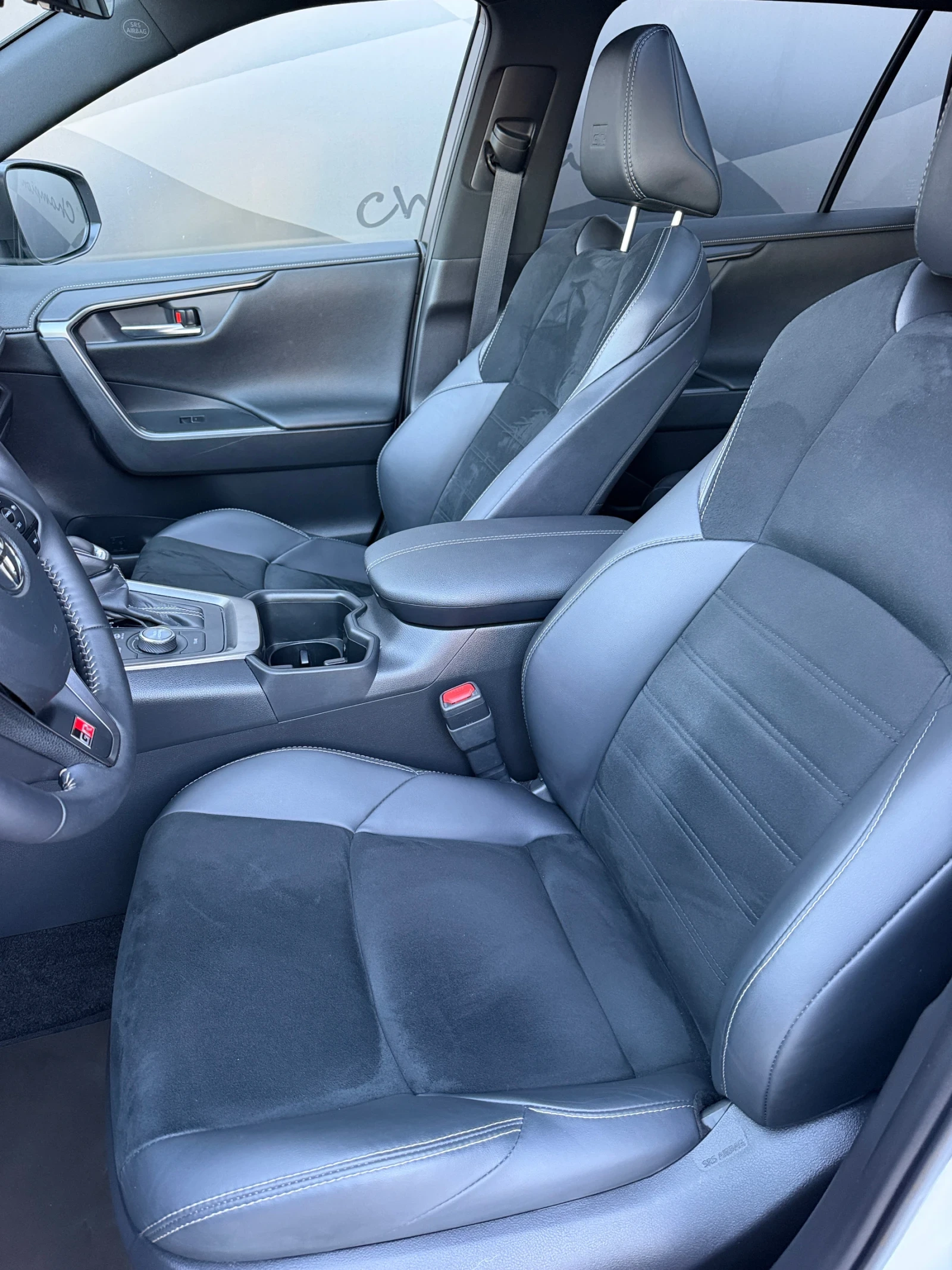 Toyota Rav4, снимка 8 - Автомобили и джипове - 55897947