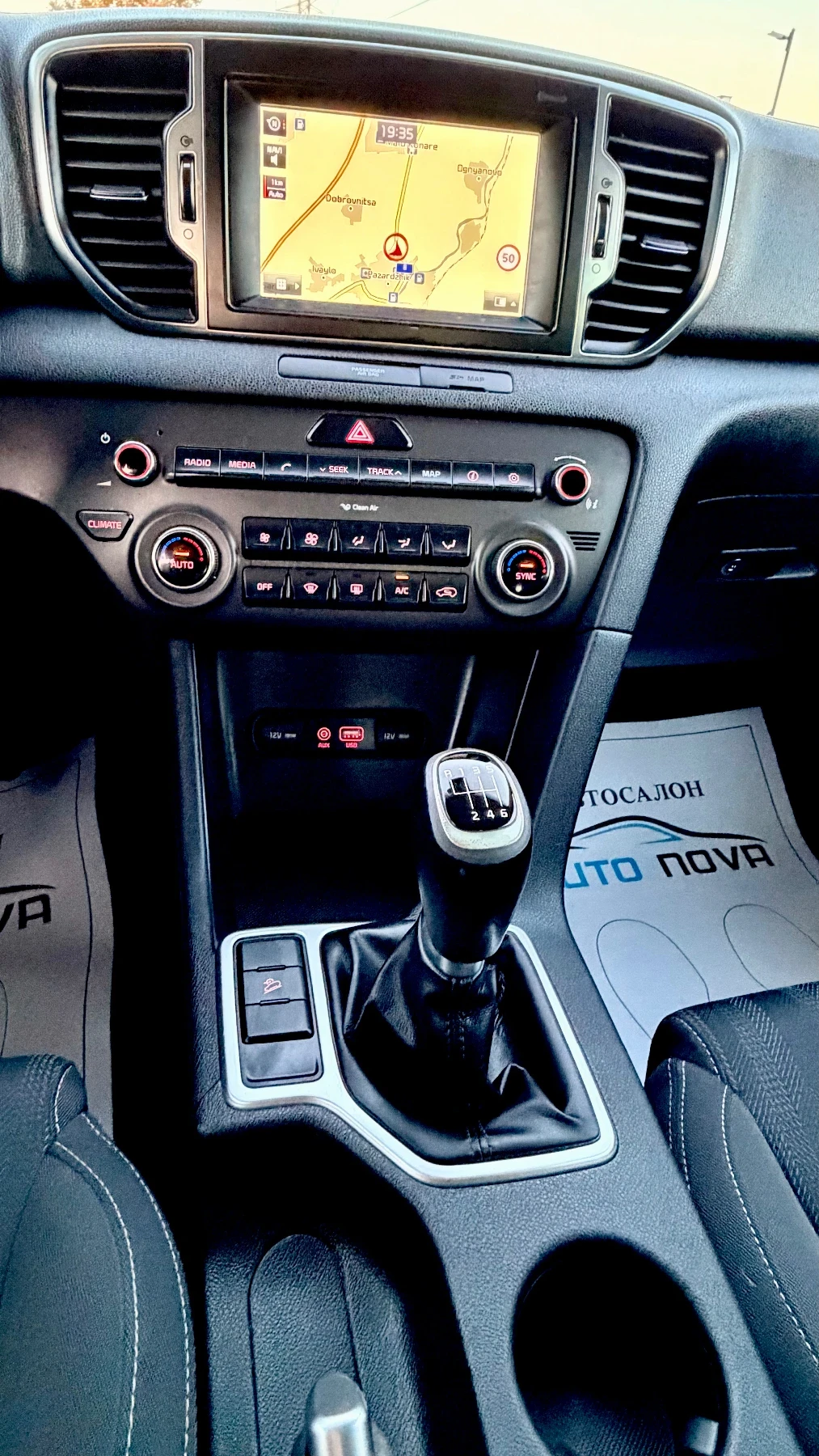 Kia Sportage 1.6 БЕНЗИН 132 К.С. КАМЕРА! NAVI! КАТО НОВА!!!, снимка 15 - Автомобили и джипове - 55982070