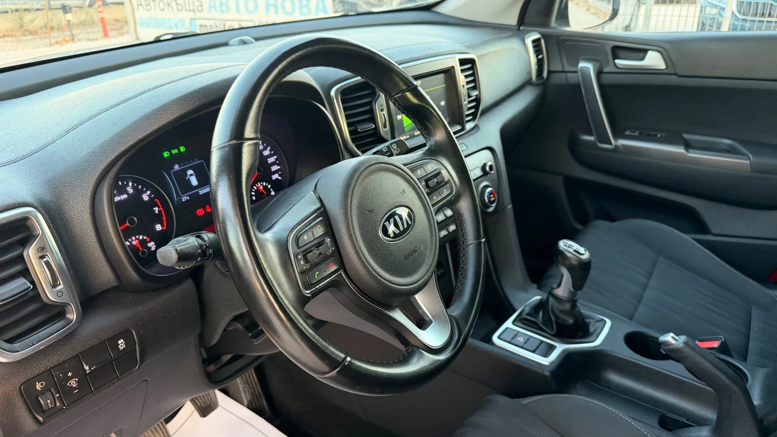 Kia Sportage 1.6 БЕНЗИН 132 К.С. КАМЕРА! NAVI! КАТО НОВА!!!, снимка 10 - Автомобили и джипове - 55982070