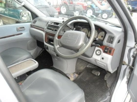 Toyota Hiace 3.0 D4D 4X4 AVTOMAT, снимка 8