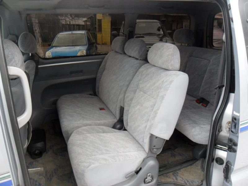 Toyota Hiace 3.0 D4D 4X4 AVTOMAT, снимка 12 - Бусове и автобуси - 43663486