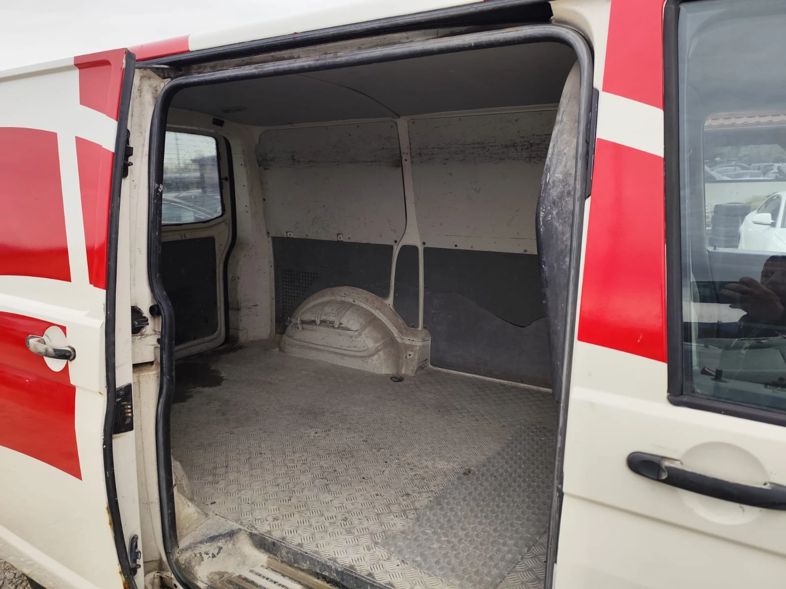 VW T5 1.9tdi-102ps, снимка 5 - Бусове и автобуси - 54292413