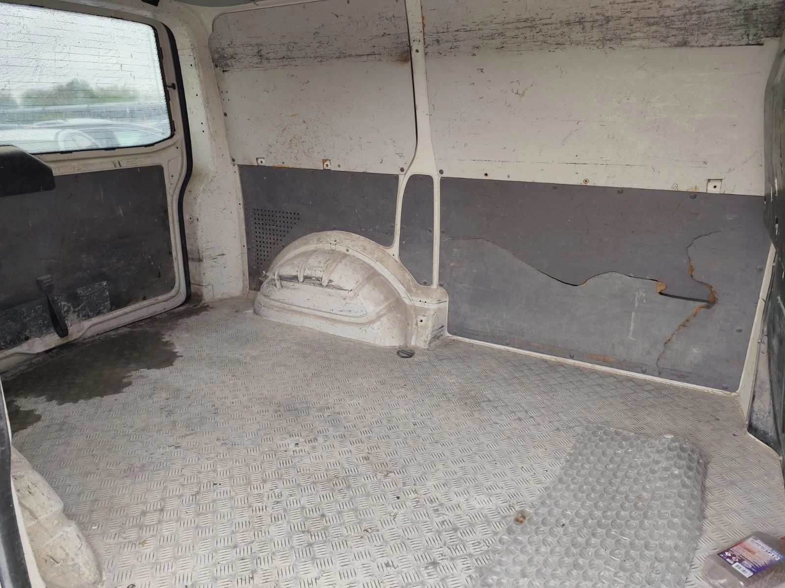 VW T5 1.9tdi-102ps, снимка 6 - Бусове и автобуси - 54292413