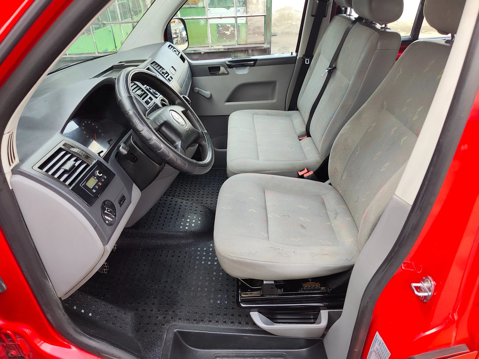 VW Transporter 1.9TDI 8+ 1, снимка 9 - Бусове и автобуси - 54748230