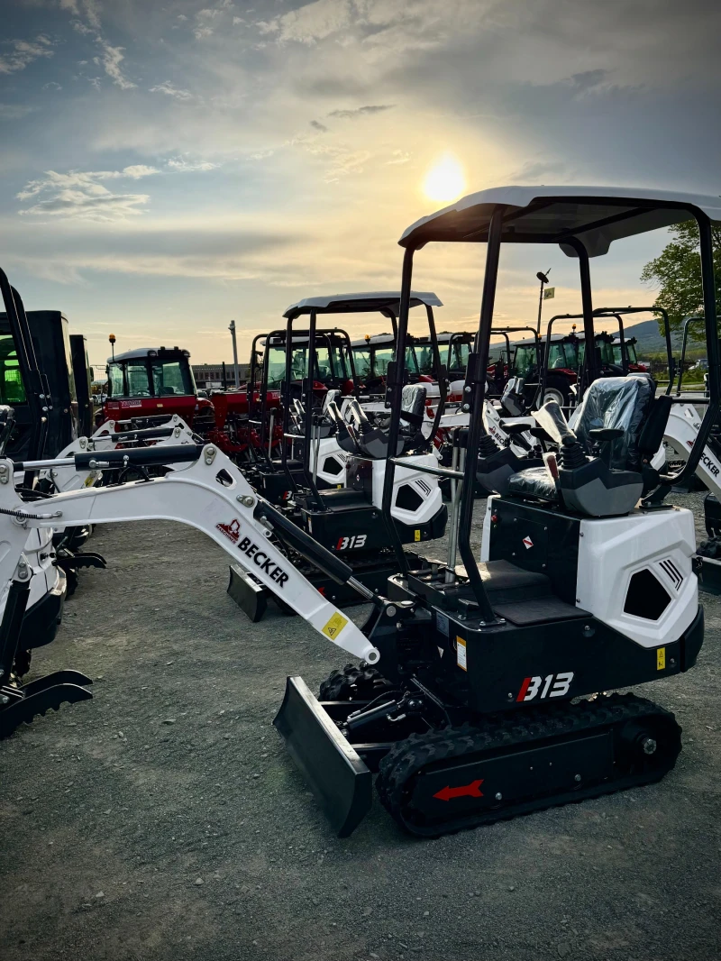 Багер Becker B13 B-13, снимка 4 - Индустриална техника - 49279932