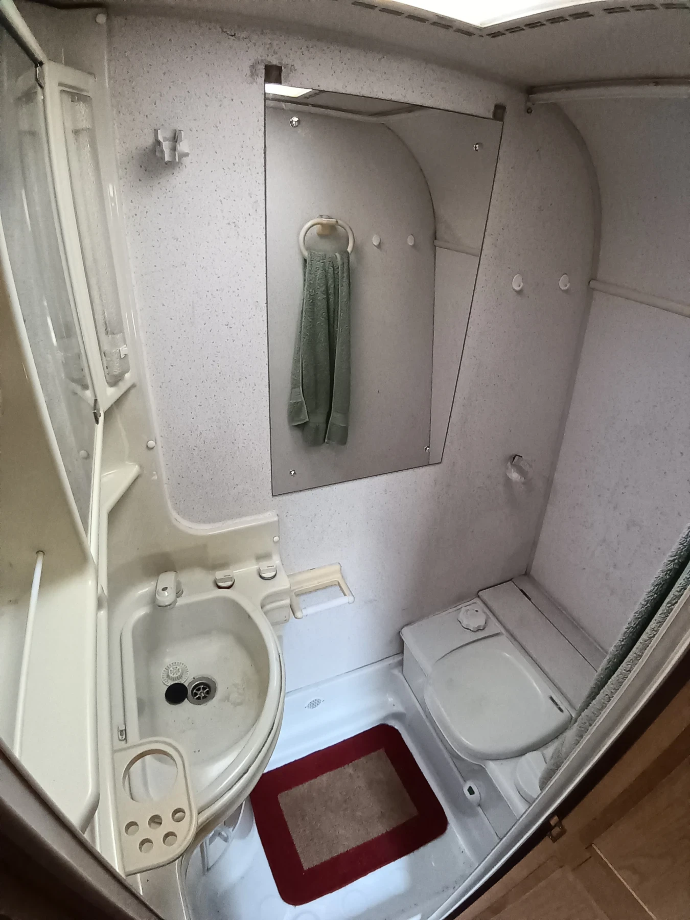 �������� Swift Silhouette  | Mobile.bg � ����������� 12