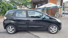 Honda Jazz 1.4 Автомат панорам сервизна книжка, снимка 10