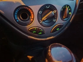 Ford Focus 1.6  ГАЗ / Бензин , снимка 13