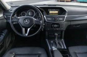 Mercedes-Benz E 220 AMG УНИКАЛНА* Напълно обслужена, снимка 12