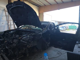 VW Golf 1.6 tdi на части , снимка 3