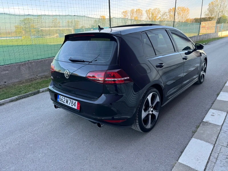 VW Golf GTI, снимка 2 - Автомобили и джипове - 47870627