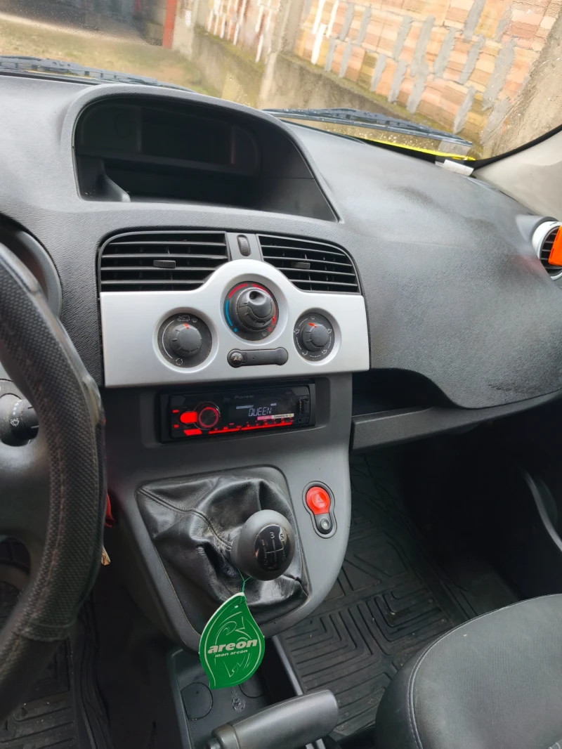 Renault Kangoo, снимка 6 - Автомобили и джипове - 48277060