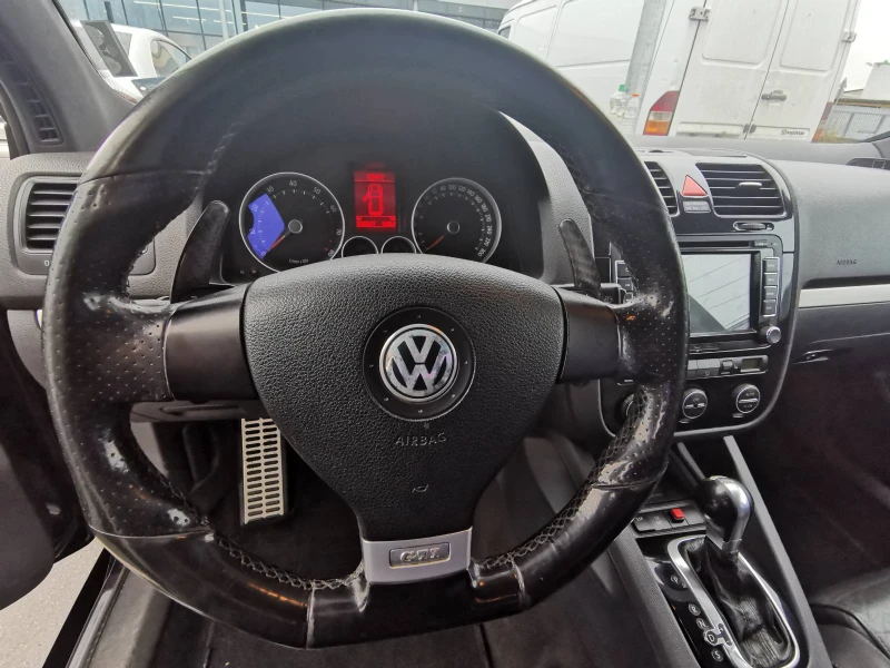 VW Golf GTI, снимка 4 - Автомобили и джипове - 49509250