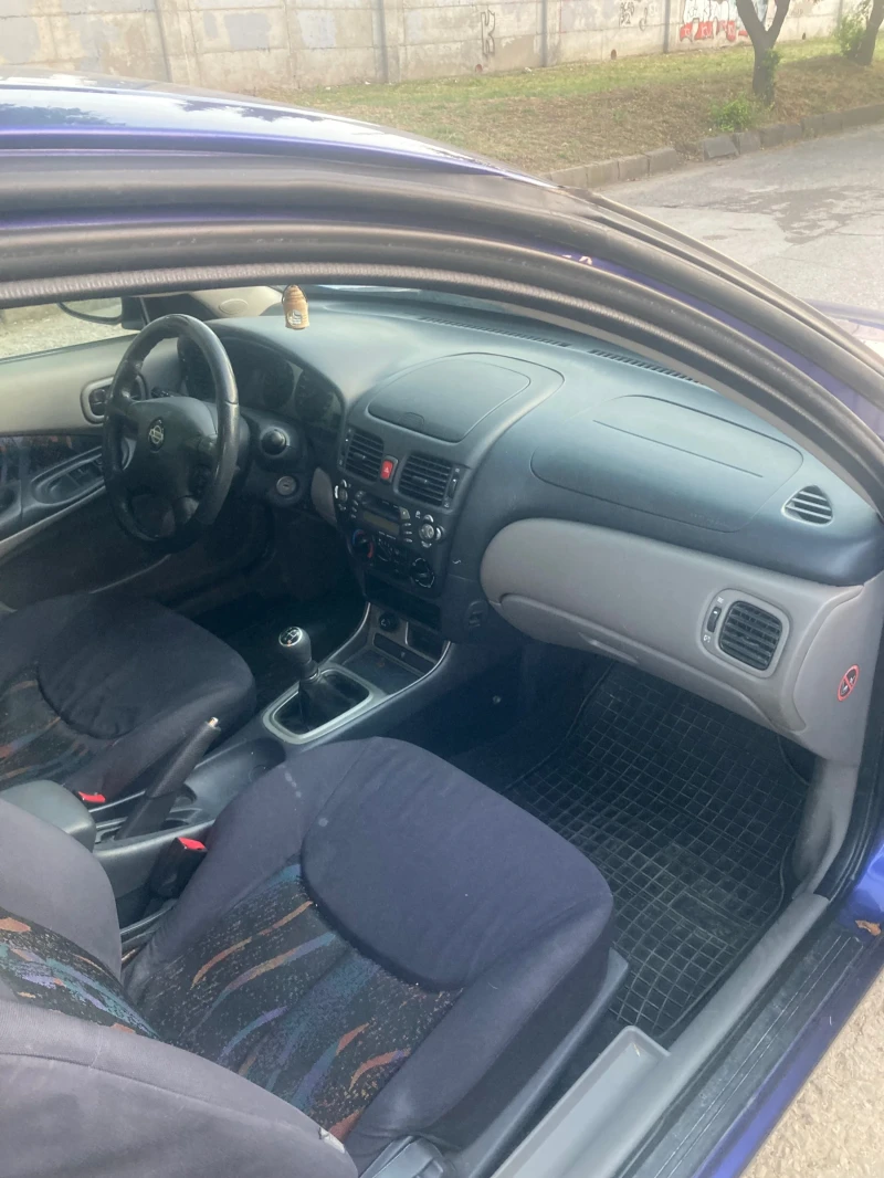 Nissan Almera 1800 куб.климатик, снимка 10 - Автомобили и джипове - 52683083