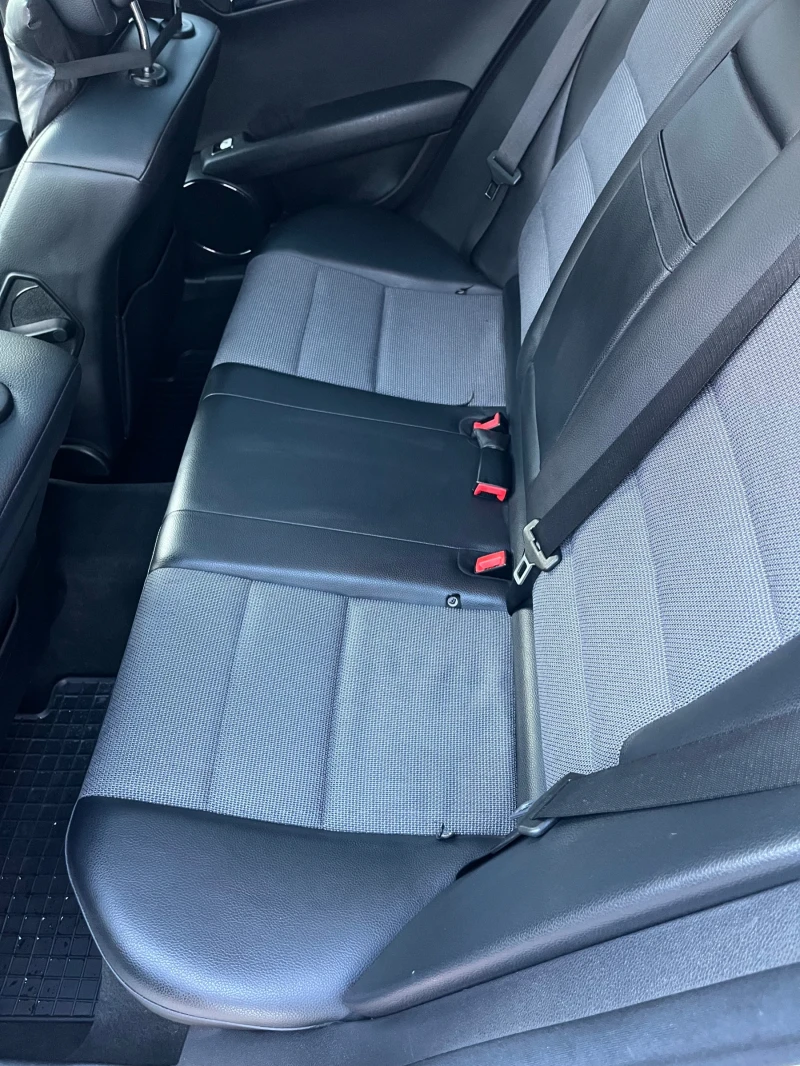 Mercedes-Benz C 300 AMG-Line-4MATIC-Edition , снимка 8 - Автомобили и джипове - 52228533
