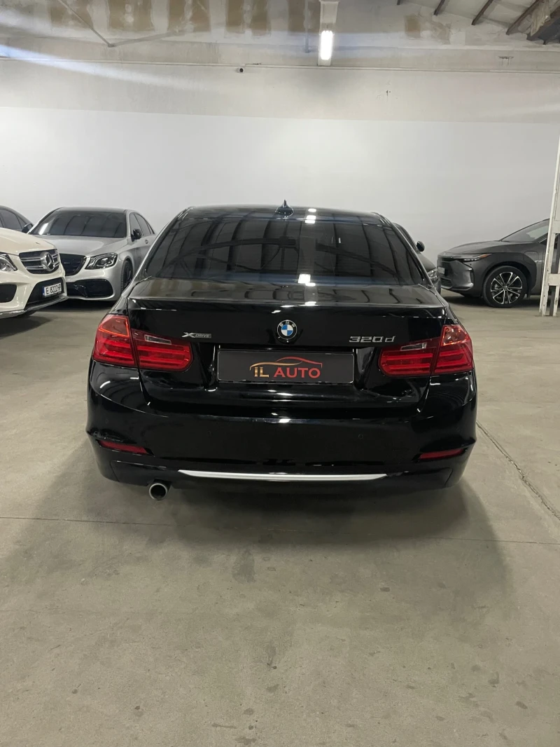 BMW 320 XDrive/Подгрев/парктр/КАТО НОВА !!!, снимка 4 - Автомобили и джипове - 53330336
