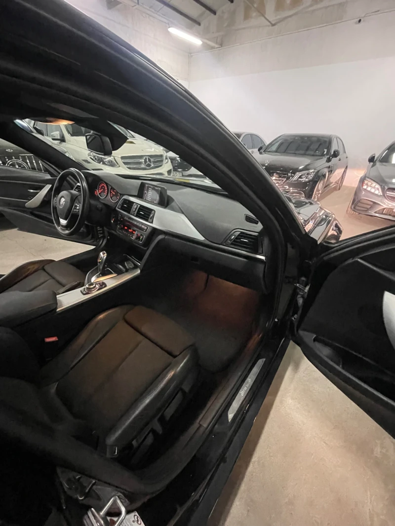 BMW 320 XDrive/Подгрев/парктр/КАТО НОВА !!!, снимка 15 - Автомобили и джипове - 53330336