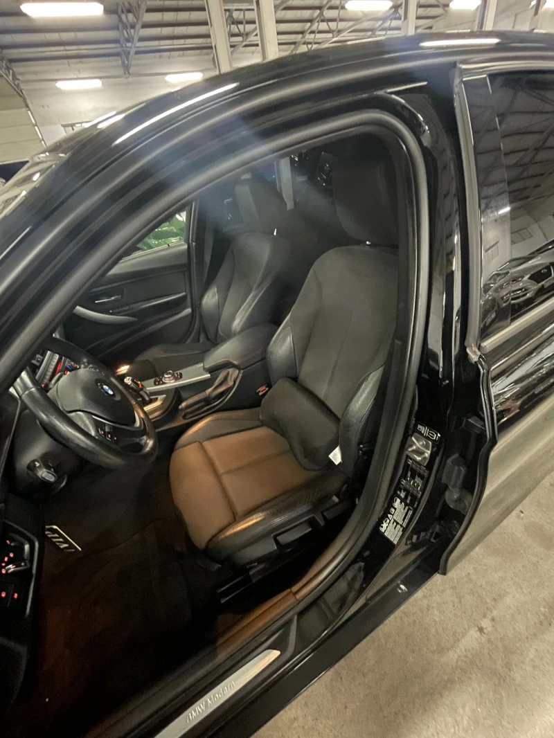 BMW 320 XDrive/Подгрев/парктр/КАТО НОВА !!!, снимка 11 - Автомобили и джипове - 53330336