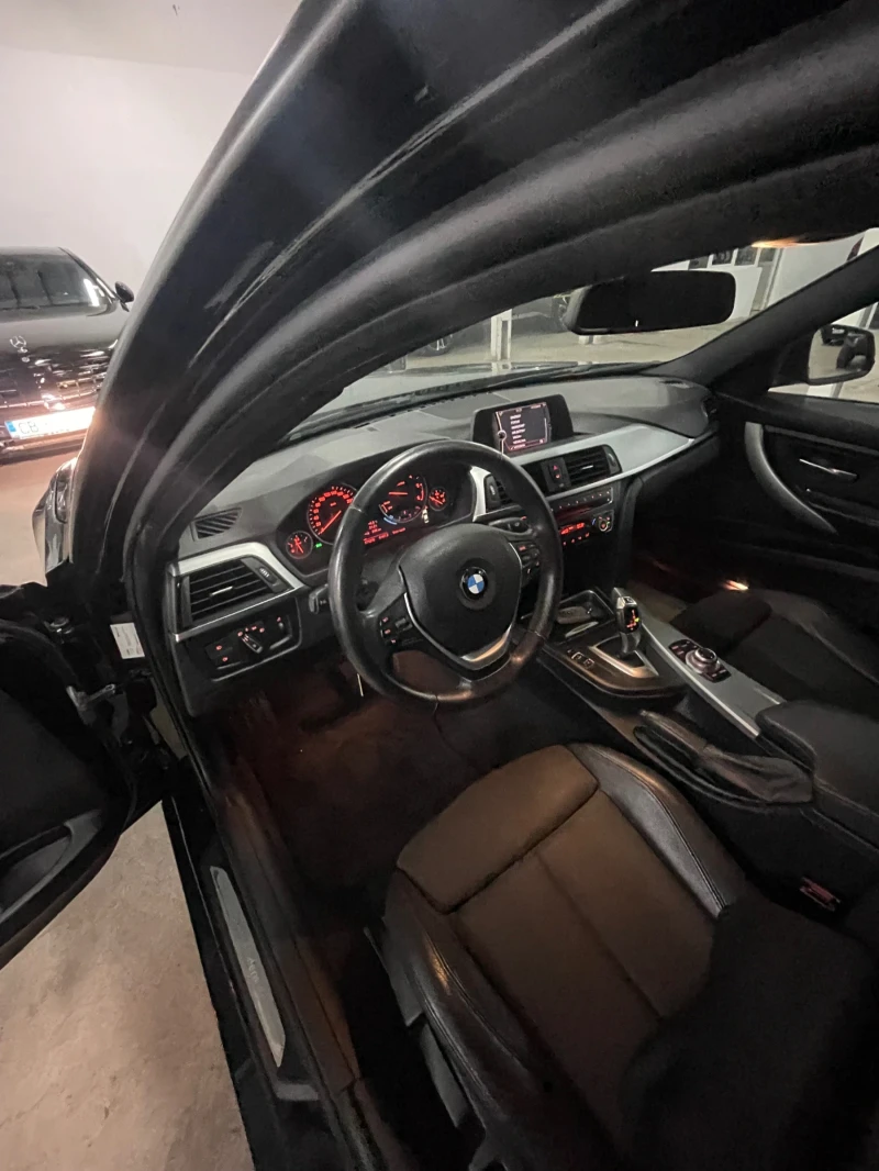 BMW 320 XDrive/Подгрев/парктр/КАТО НОВА !!!, снимка 10 - Автомобили и джипове - 53330336