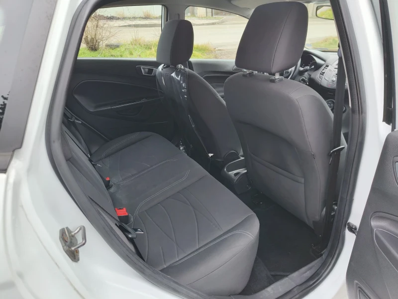 Ford Fiesta, снимка 7 - Автомобили и джипове - 53393445