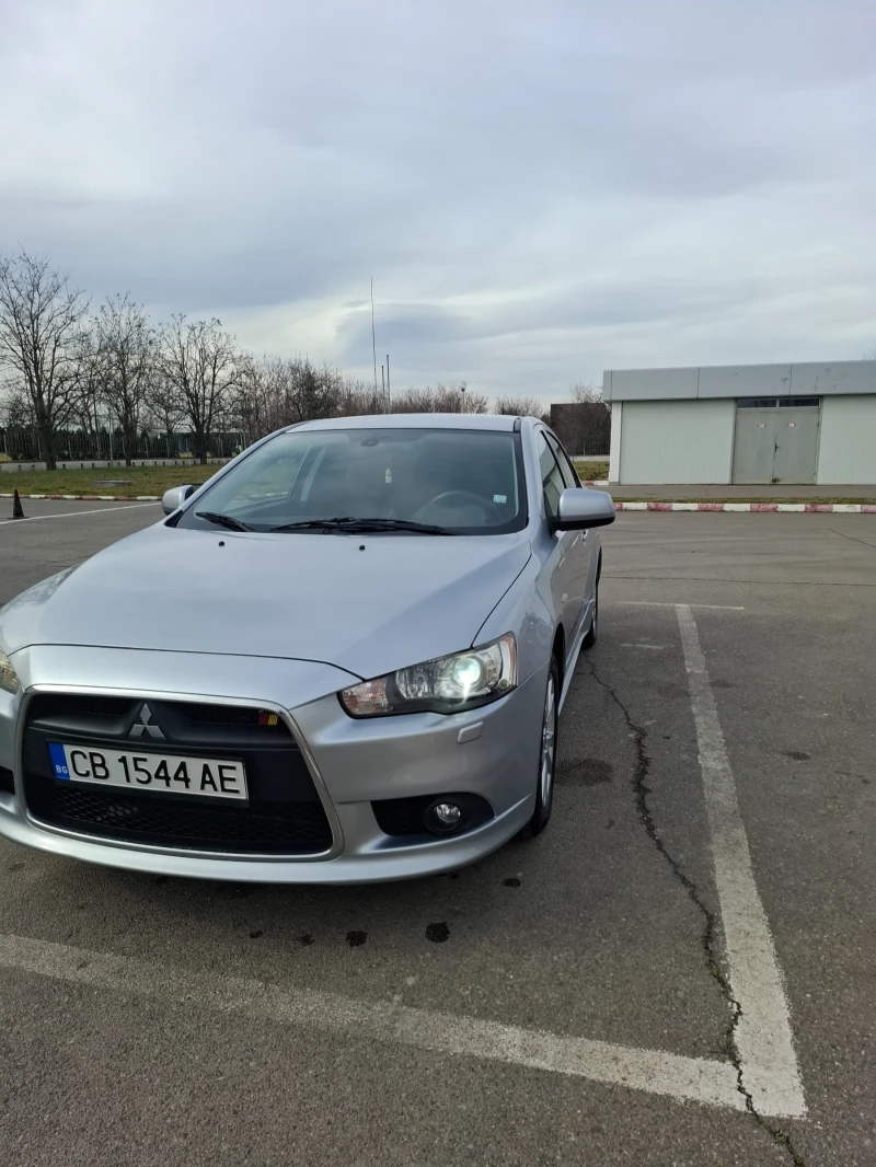 Mitsubishi Lancer 1.8-143кс. Ръчни скорости ГАЗОВА УРЕДБА, снимка 2 - Автомобили и джипове - 53538273