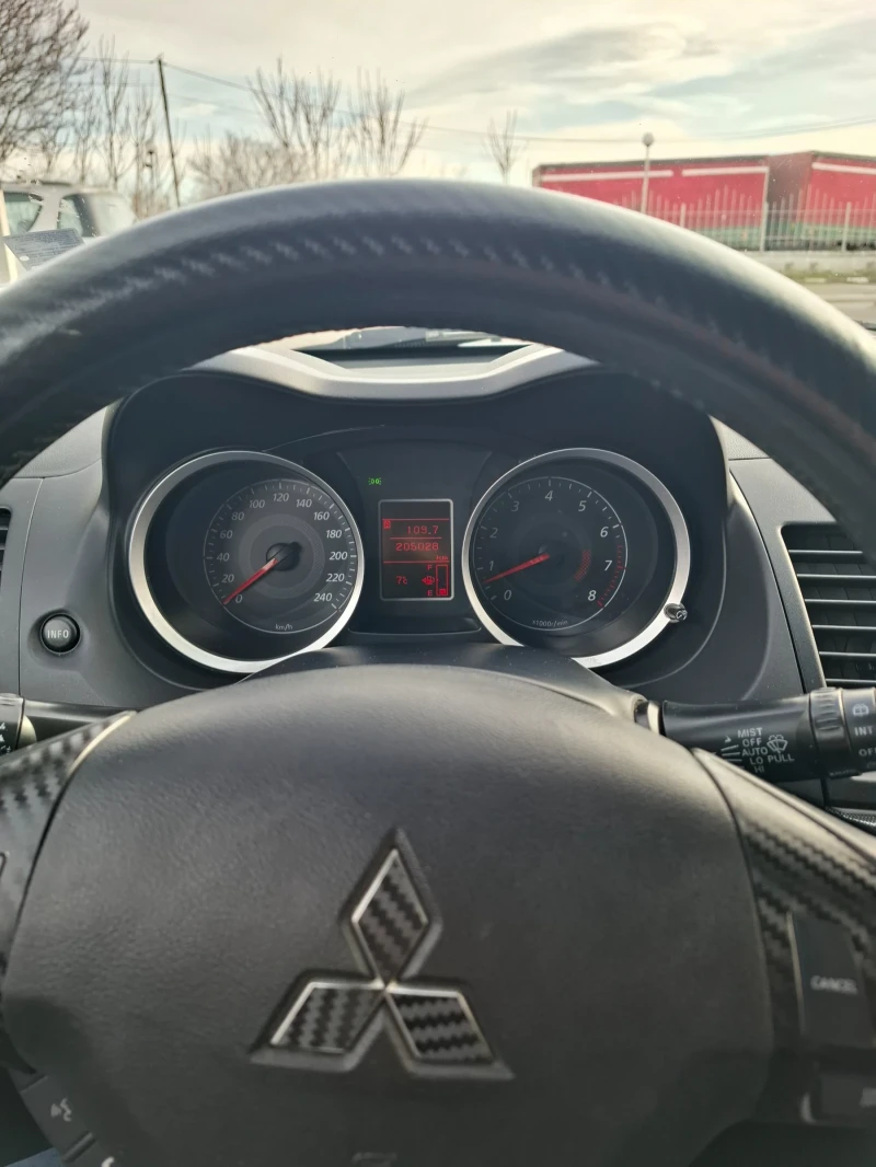 Mitsubishi Lancer 1.8-143кс. Ръчни скорости ГАЗОВА УРЕДБА, снимка 12 - Автомобили и джипове - 53538273