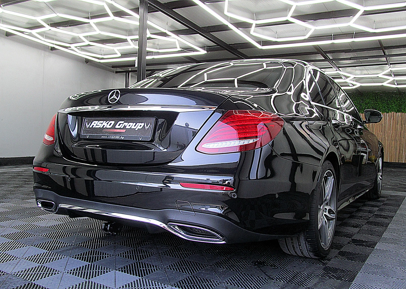 Mercedes-Benz E 220 PANORAMA/AMG/360-Kamera/9gt/СОБСТВЕН ЛИЗИНГ - изображение 6