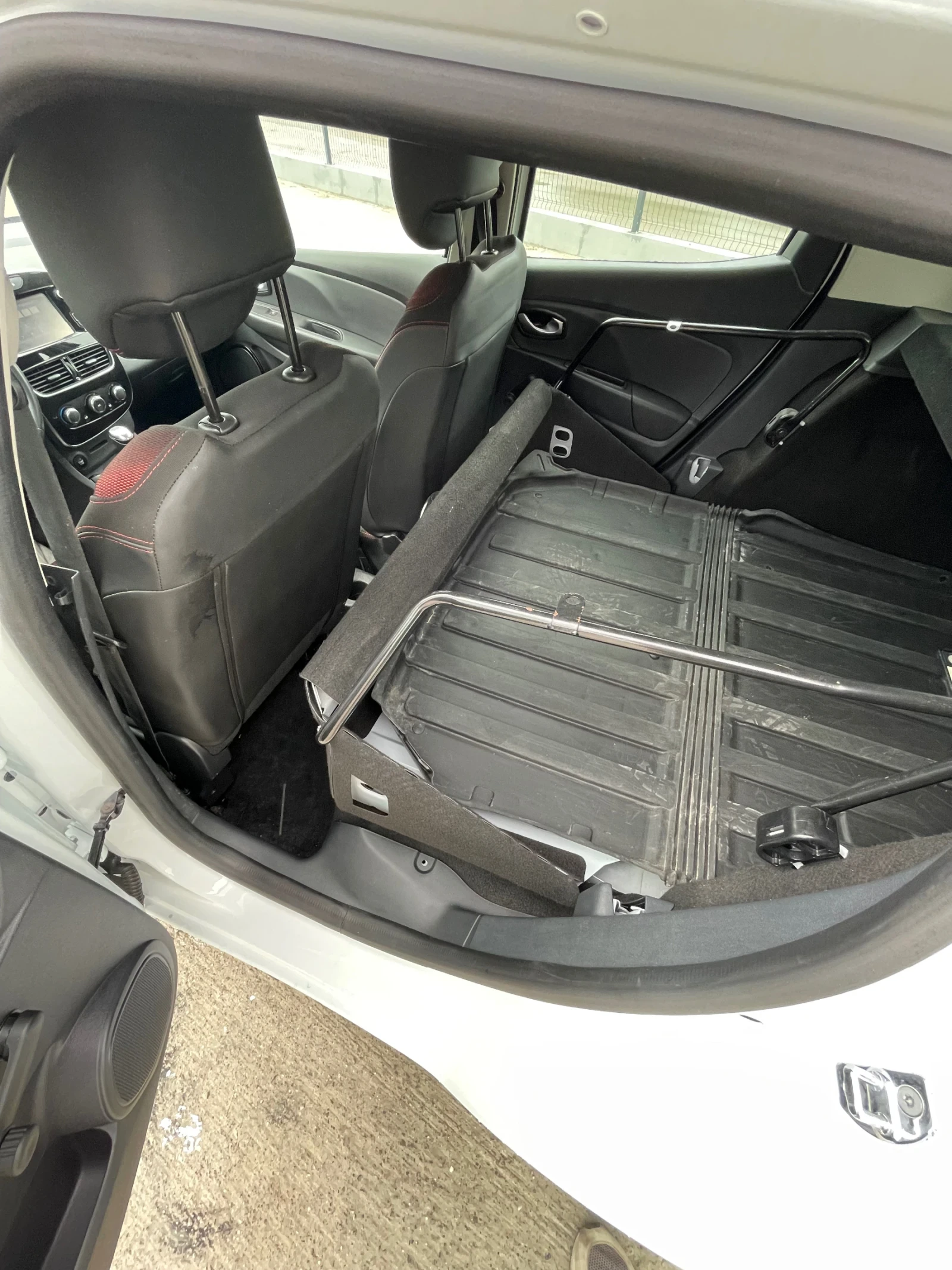 Renault Clio 1.5dci-90к.с.-N1 | Mobile.bg — изображение 14