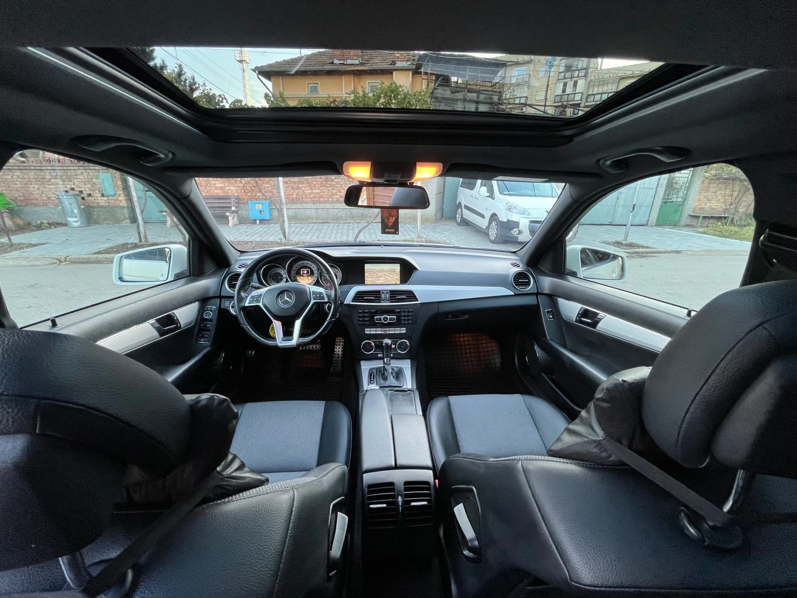 Mercedes-Benz C 300 AMG-Line-4MATIC-Edition  | Mobile.bg — изображение 9