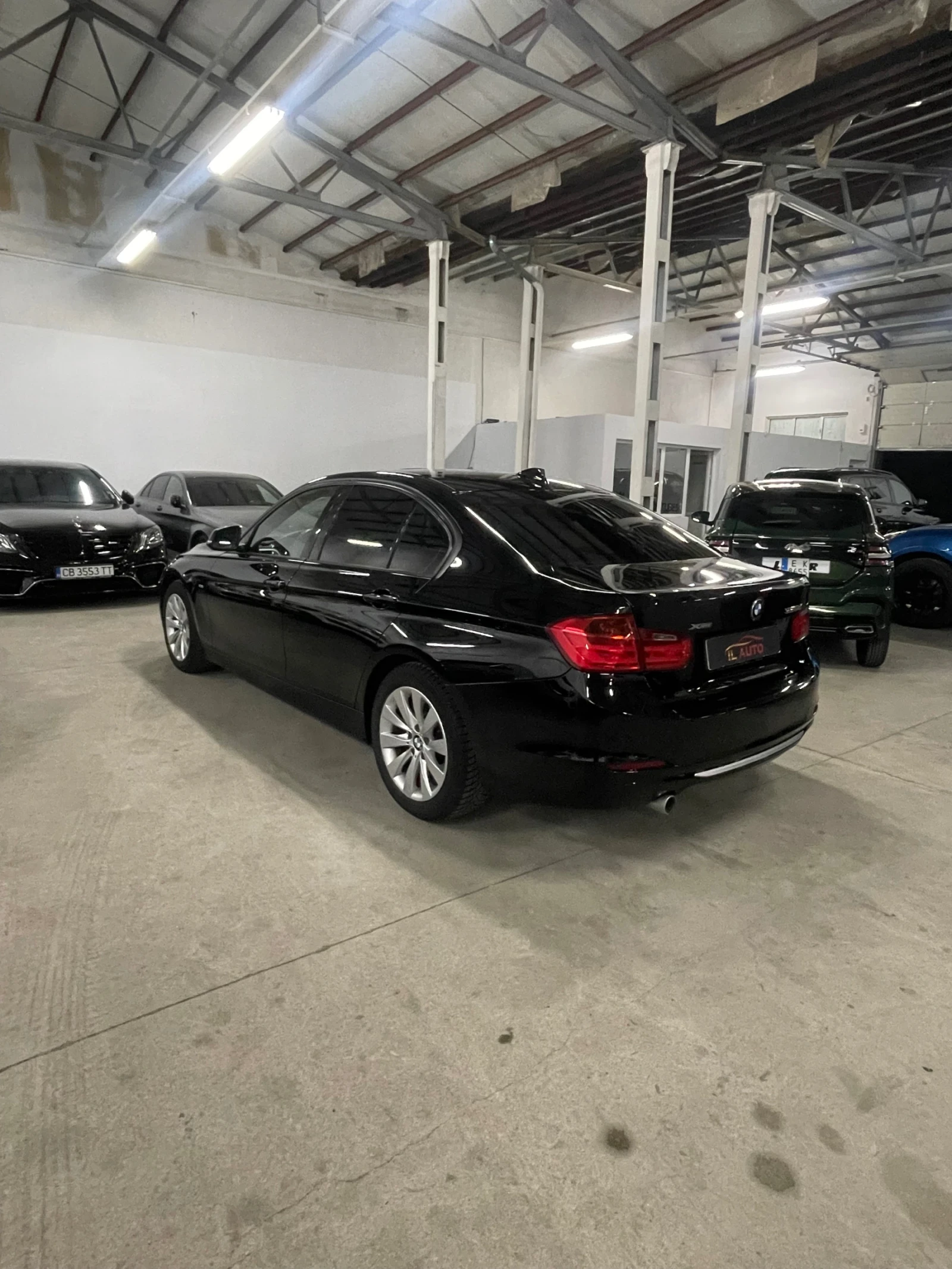 BMW 320 XDrive/Подгрев/парктр/КАТО НОВА !!! - изображение 6