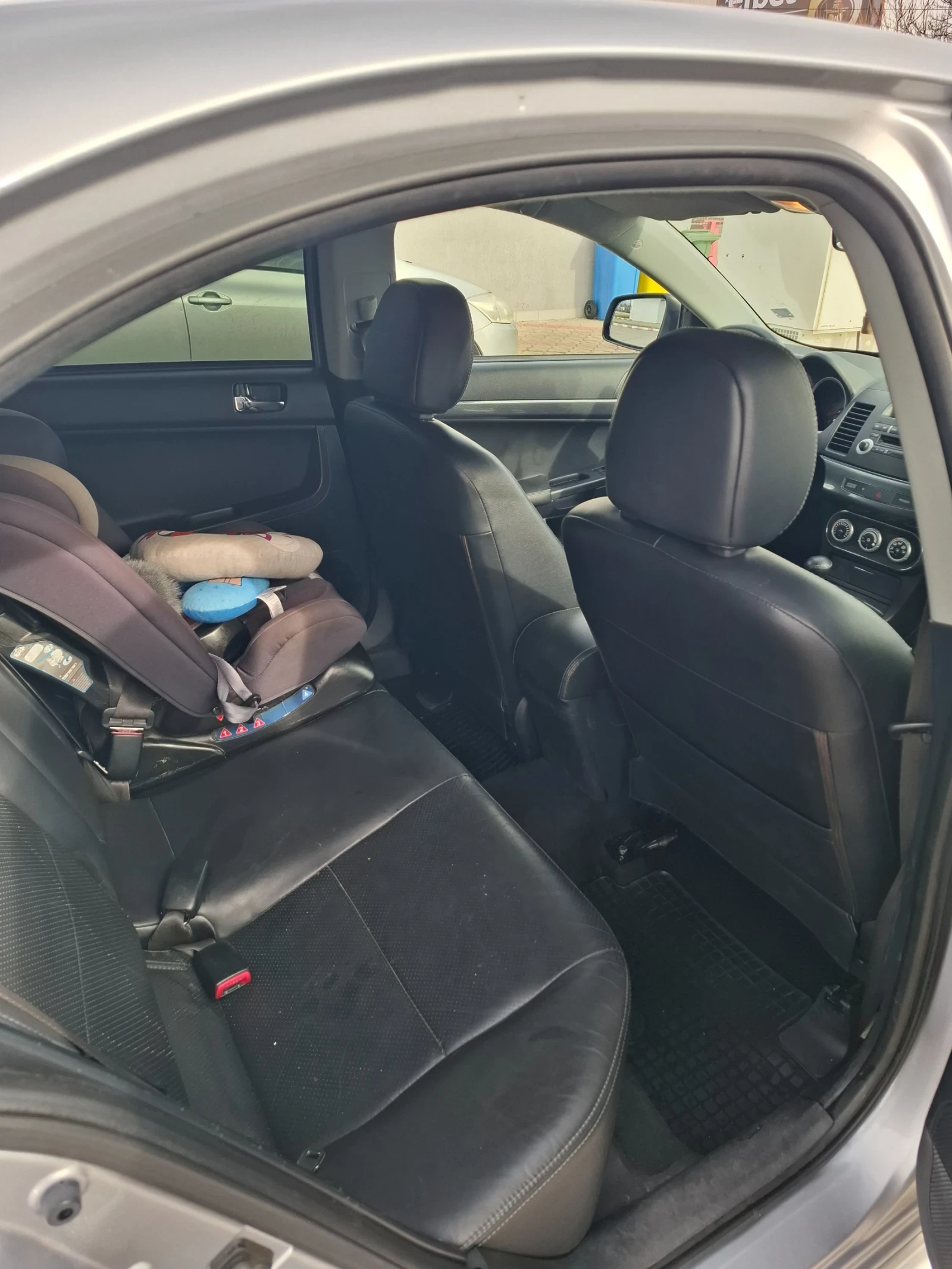 Mitsubishi Lancer 1.8-143��. ����� �������� ������ ������ | Mobile.bg � ����������� 15