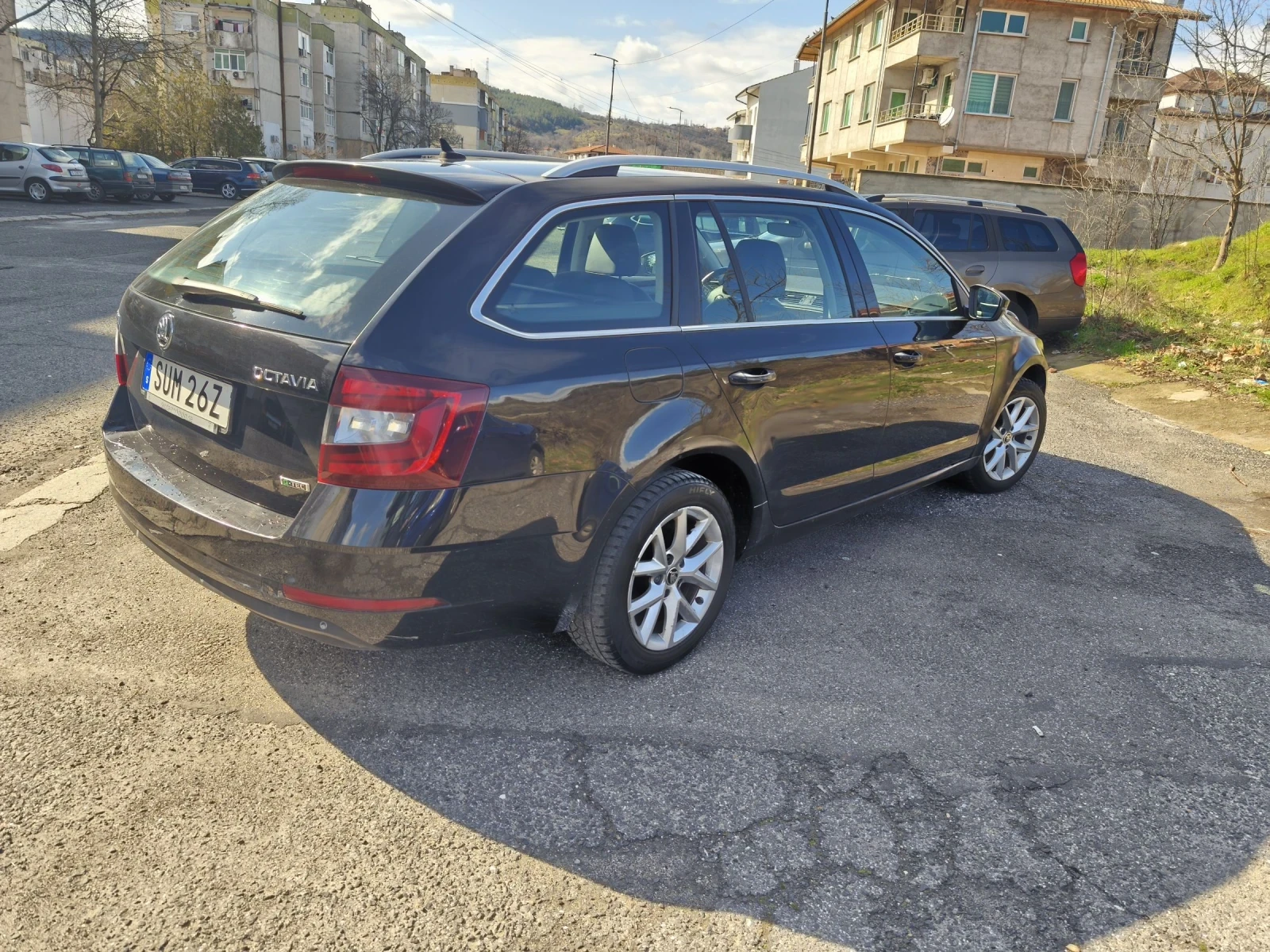 Skoda Octavia 1.5 Gtec, снимка 3 - Автомобили и джипове - 53939777