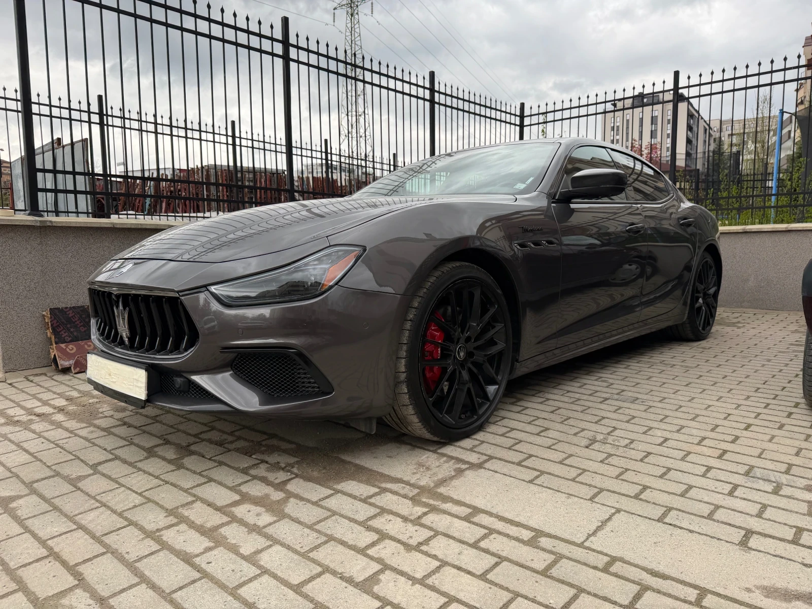 Maserati Ghibli Ghibli Modena V6 Carbon , снимка 2 - Автомобили и джипове - 54284367