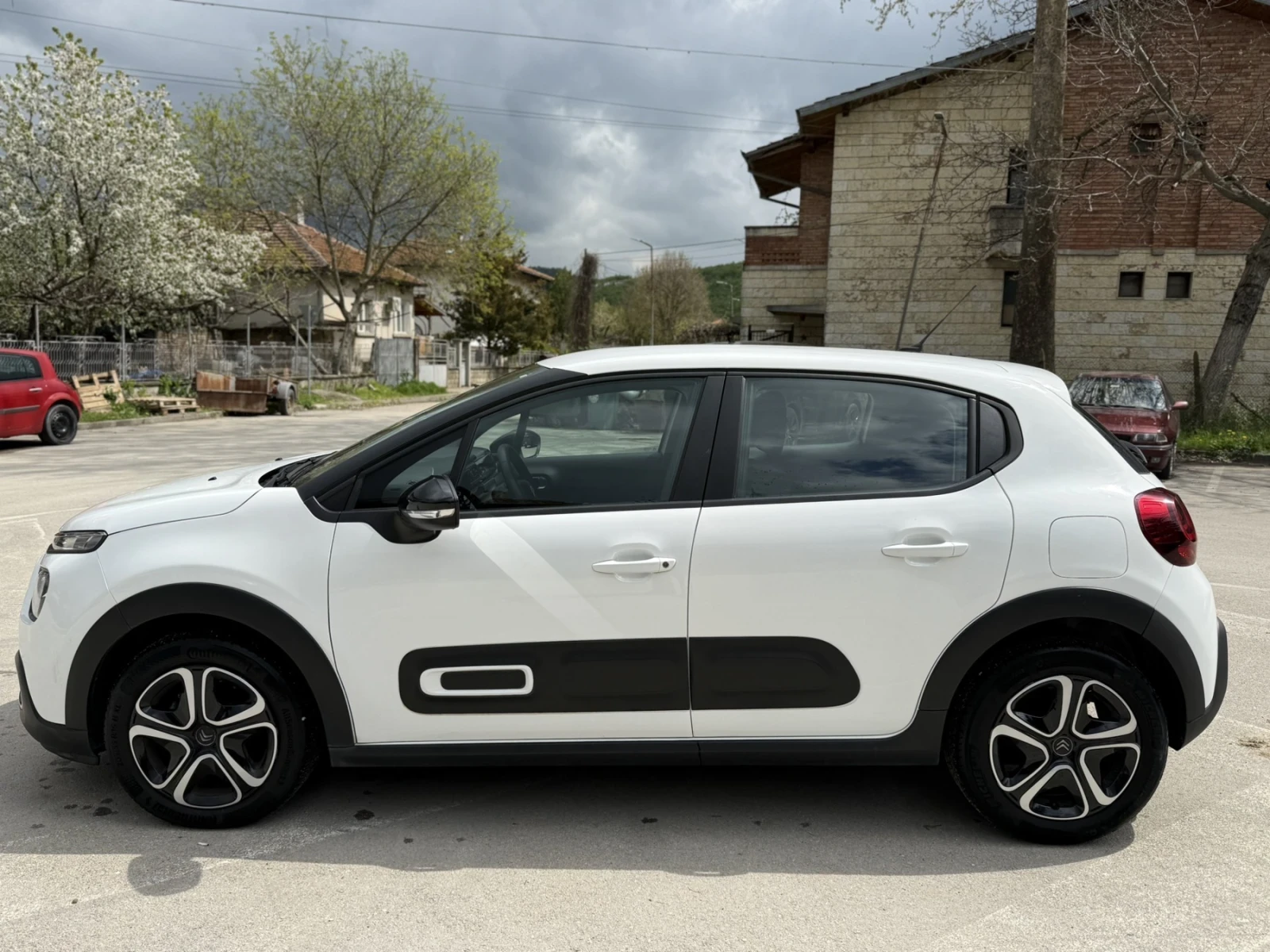 Citroen C3 1.2 PureTech, снимка 8 - Автомобили и джипове - 54285475
