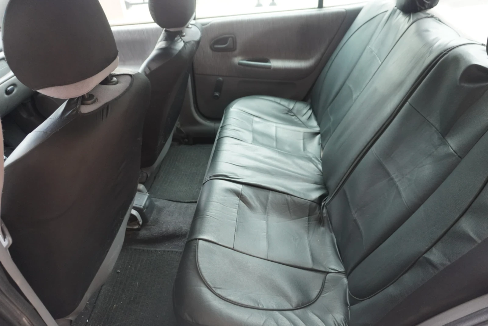 Renault Megane 1.6 16v, снимка 9 - Автомобили и джипове - 54656487