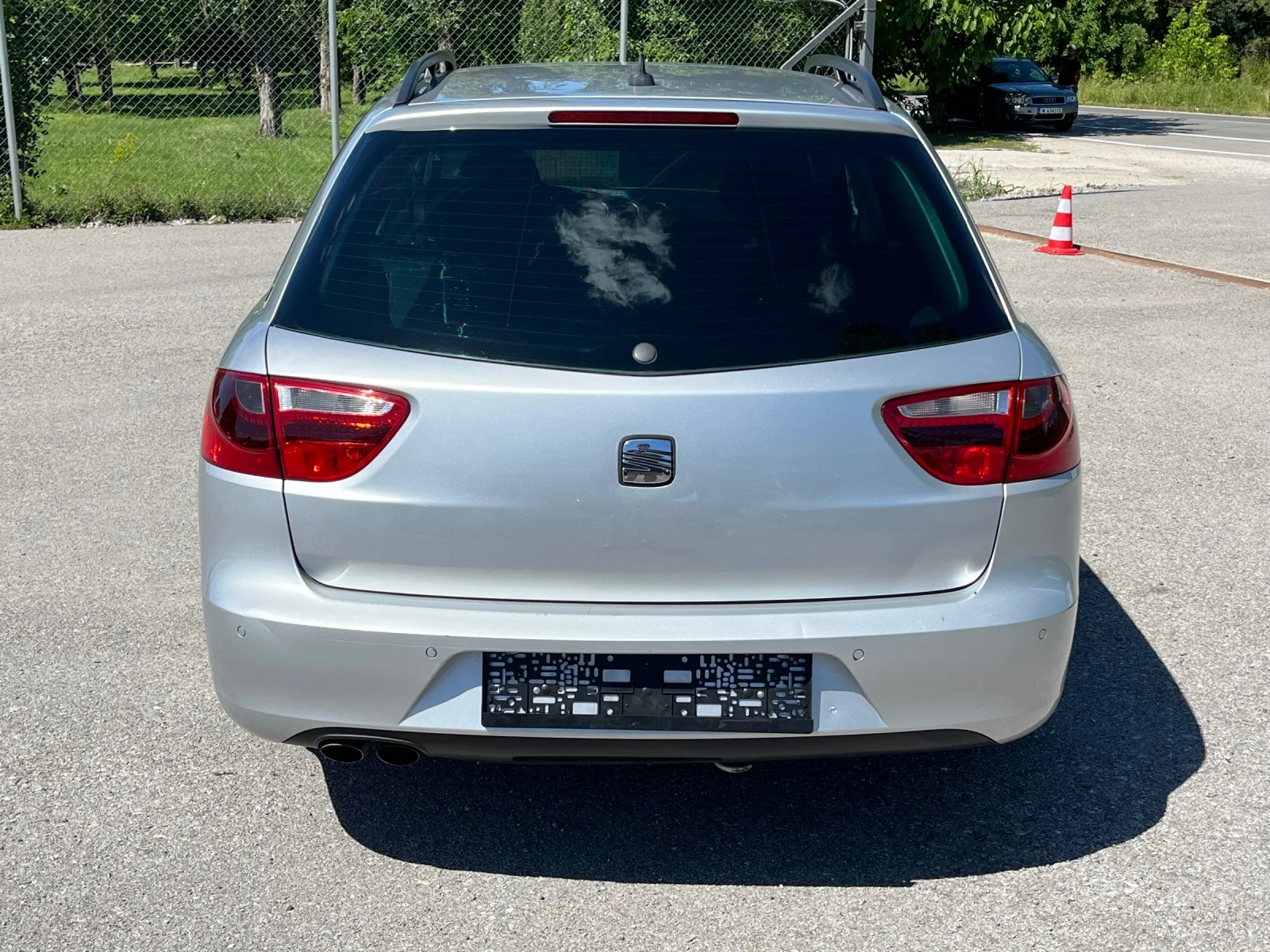 Seat Exeo ST 2.0TDI 170 Xenon Кожа Navi, снимка 4 - Автомобили и джипове - 54712081