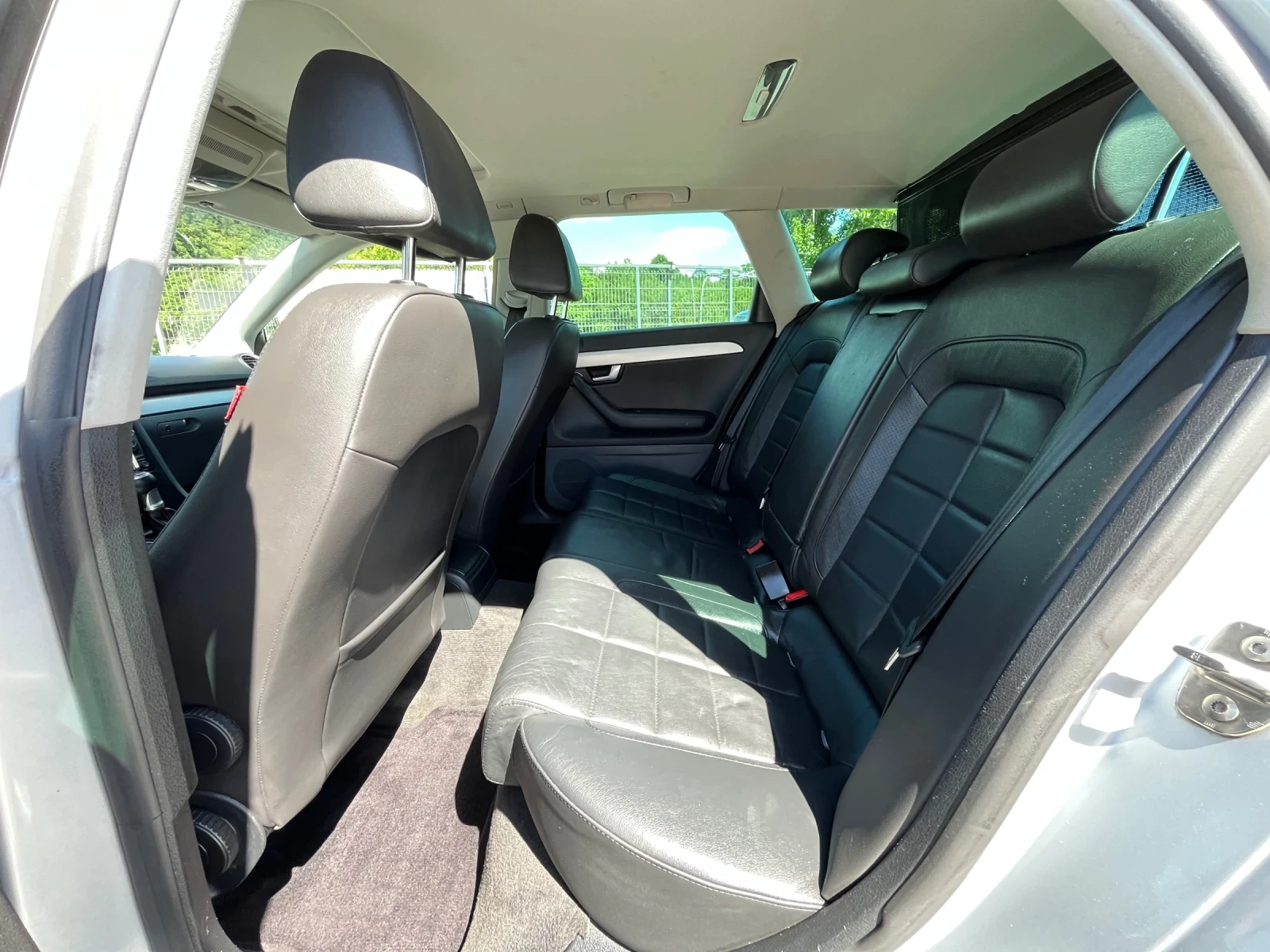 Seat Exeo ST 2.0TDI 170 Xenon Кожа Navi, снимка 13 - Автомобили и джипове - 54712081