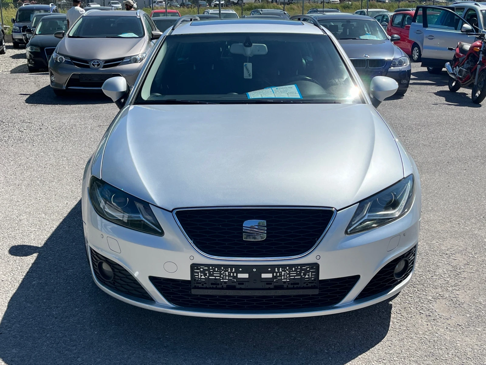 Seat Exeo ST 2.0TDI 170 Xenon Кожа Navi, снимка 8 - Автомобили и джипове - 54712081