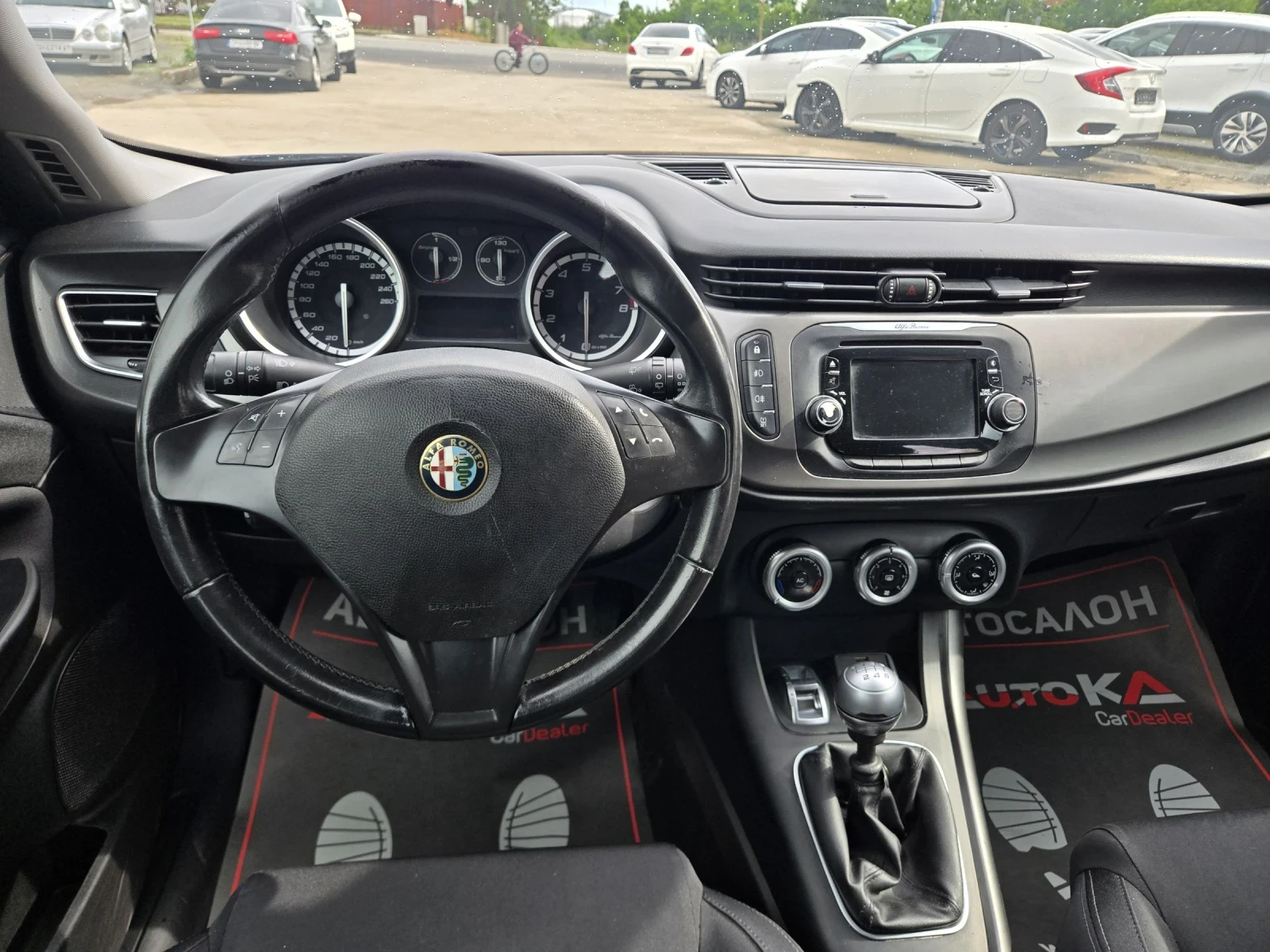 Alfa Romeo Giulietta 1.4T-105кс= 6СКОРОСТИ= КЛИМАТИК= EURO 6B, снимка 11 - Автомобили и джипове - 54714340