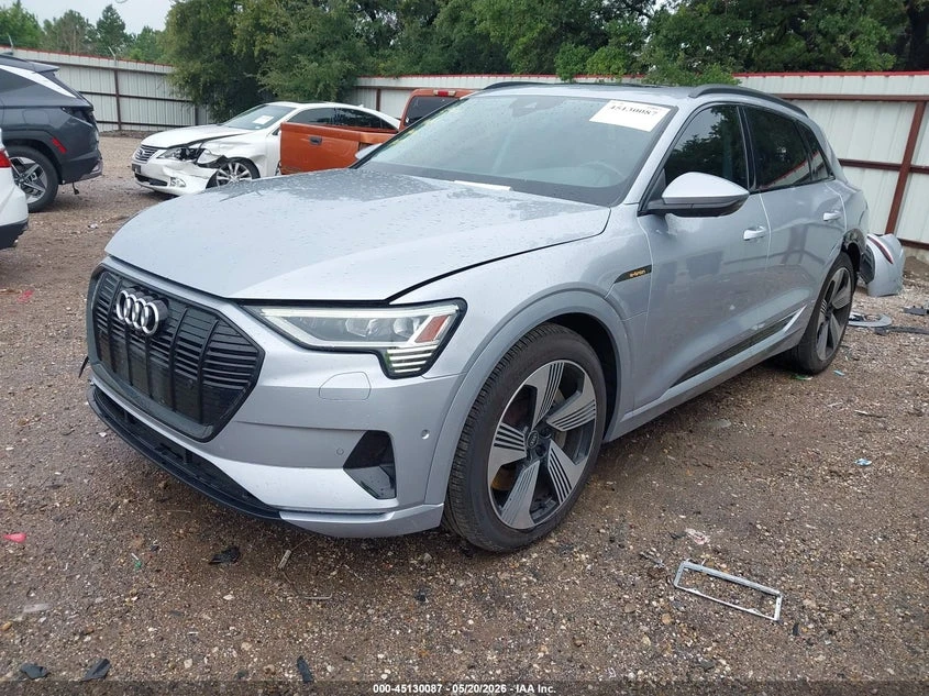 Audi E-Tron Premium Quattro