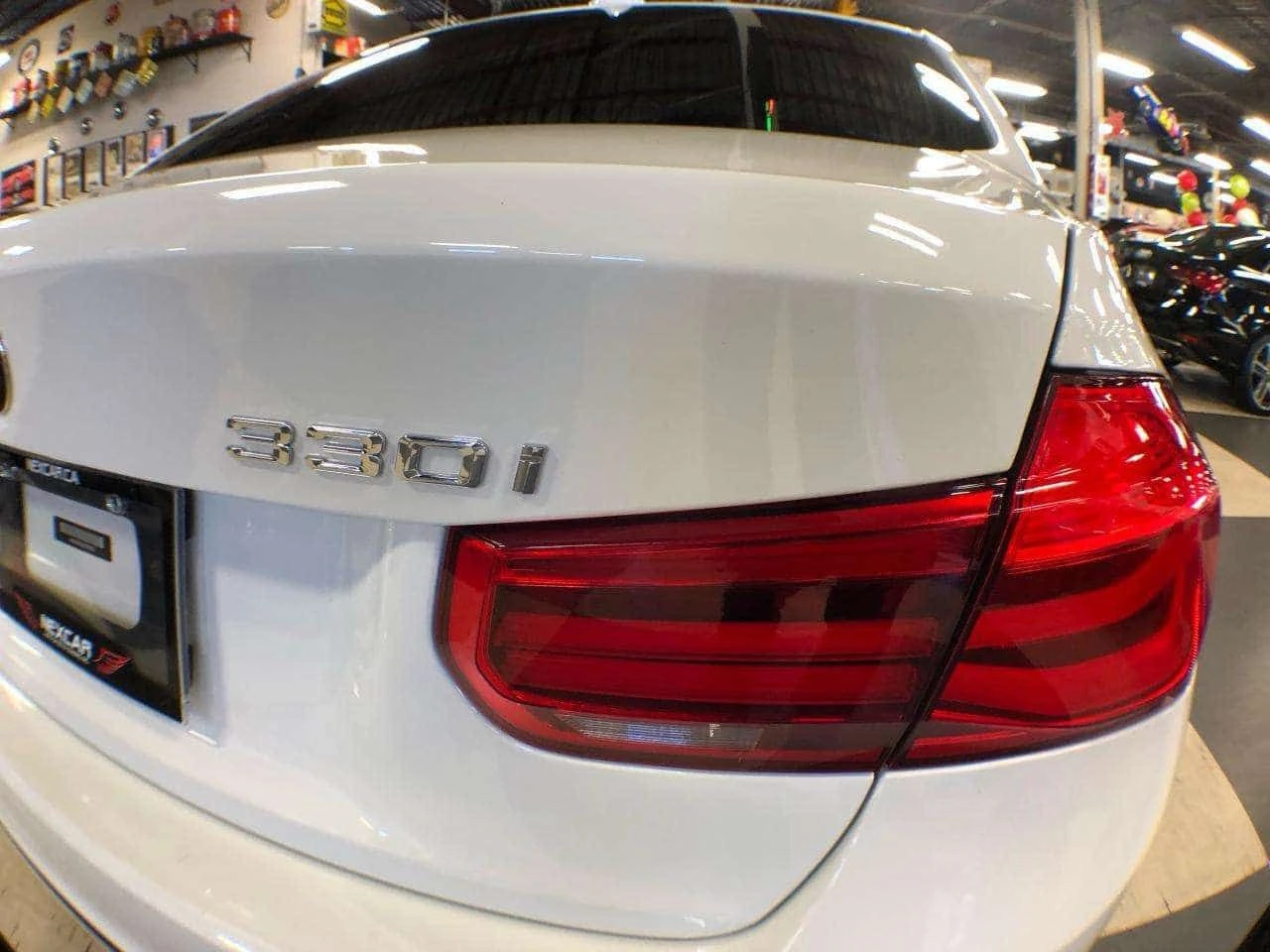 BMW 330 * 330I X DRIVE SPORT PKG LEATHER SUNROOF NAVI CAME, снимка 9 - Автомобили и джипове - 54960984