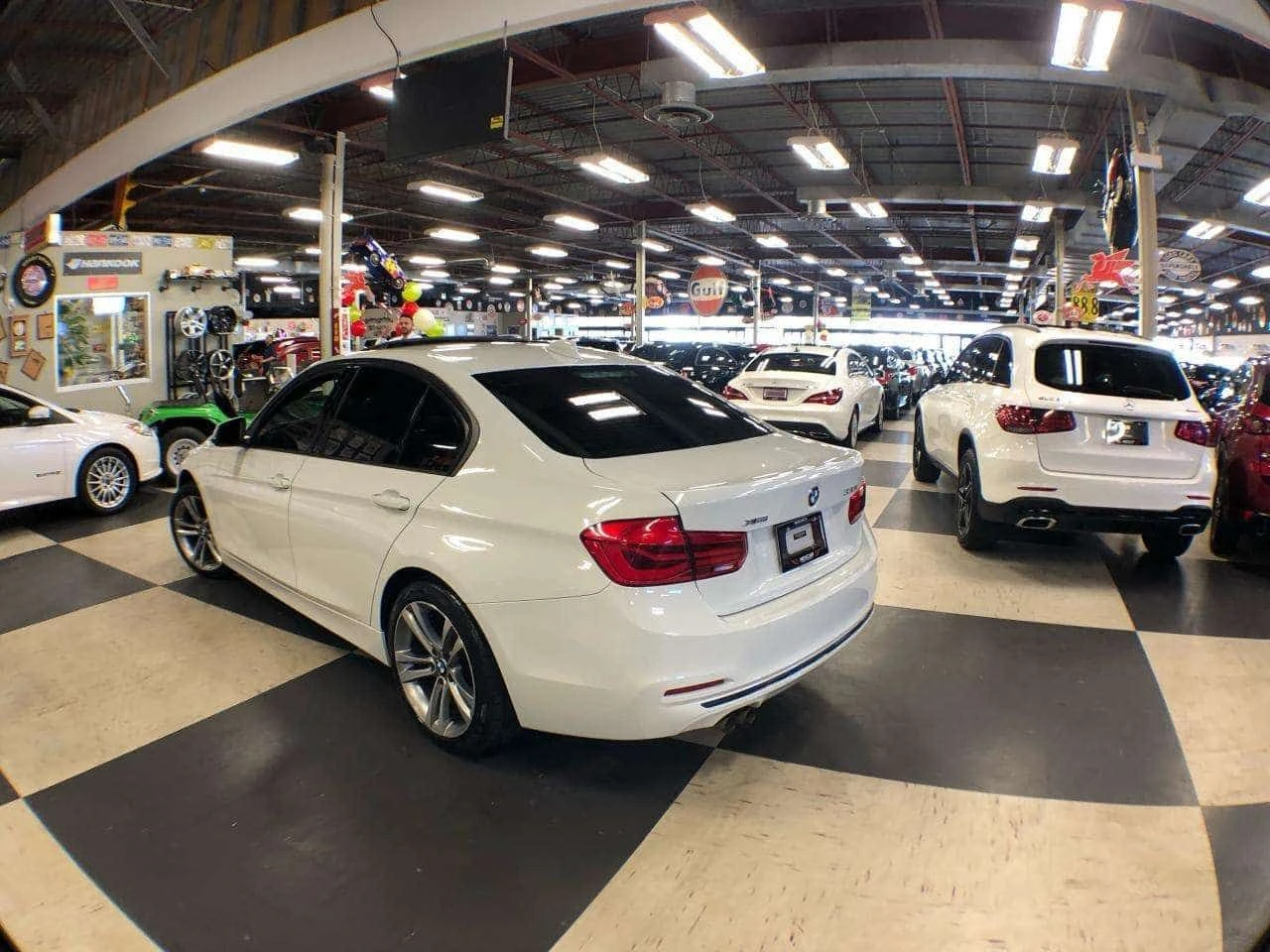 BMW 330 * 330I X DRIVE SPORT PKG LEATHER SUNROOF NAVI CAME, снимка 4 - Автомобили и джипове - 54960984